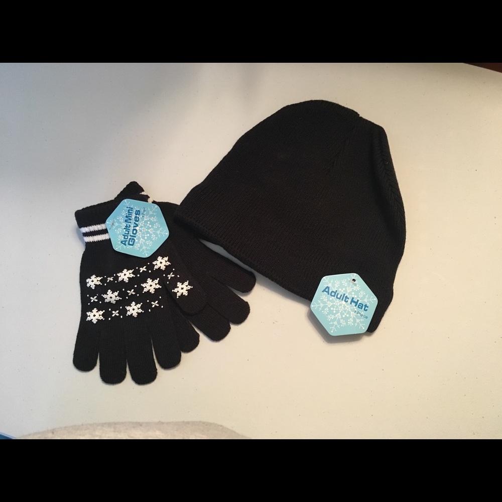 FREE with a bundle of 2 or more. Hat and gloves.